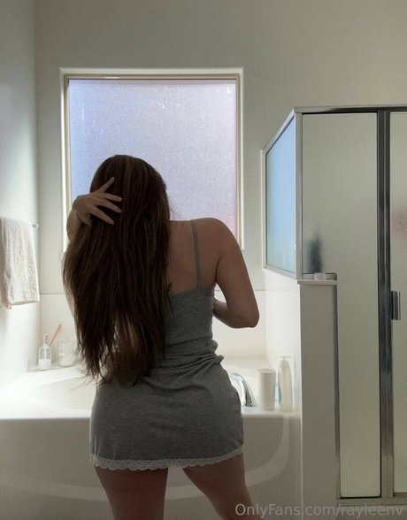 Rayleen Vega model nice img