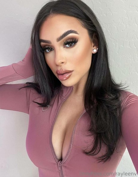 Rayleen Vega hot actress gallery