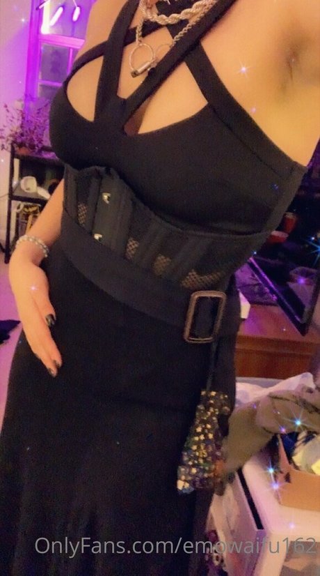 emowaifu162 beautiful model gallery