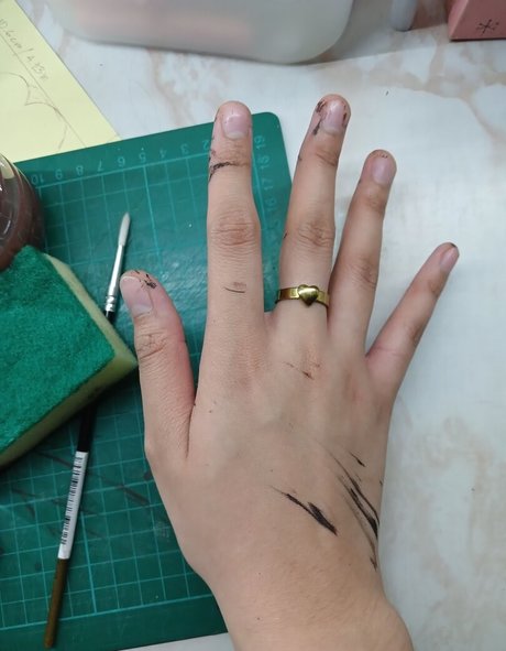 Shessnarky nude actress photos