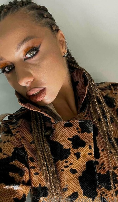 lllisha pornstar art galleries