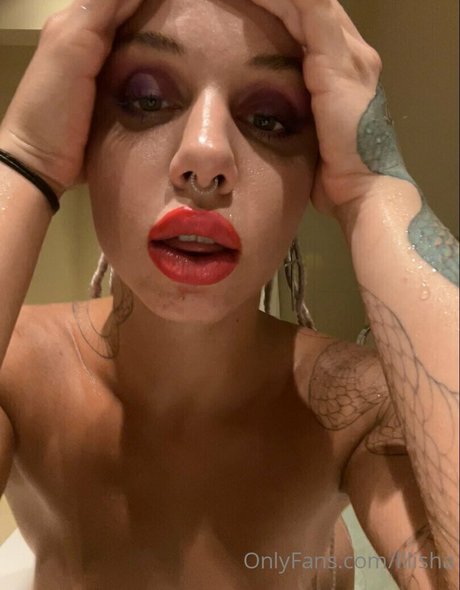 lllisha pornstar nude img