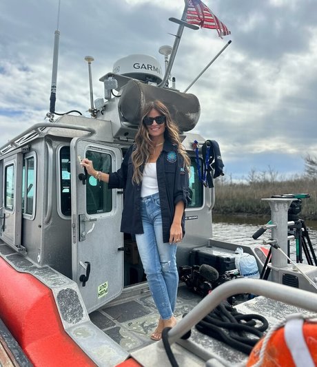 Alison Victoria star nude pictures