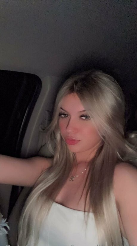 brandibaby18 hot pornstar gallery