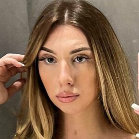 alexndraca model perfect picture