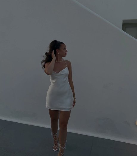 Antonia Chiara model free image