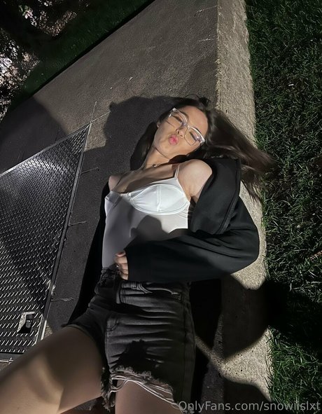 snowiislxt model best photos