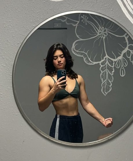 mcshnizzle star pornographic img