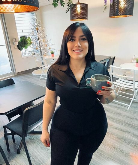 Franche Tamil pretty star pic