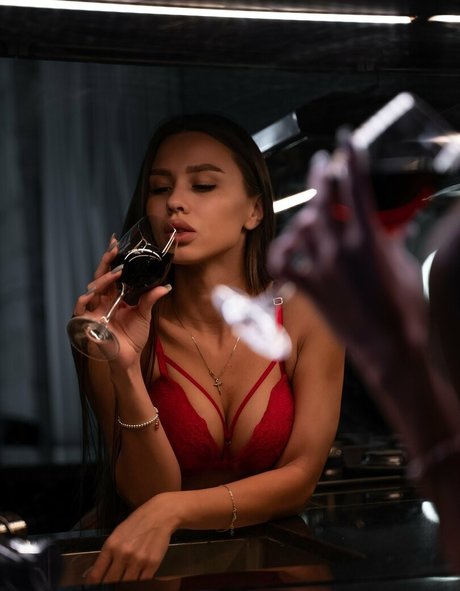 one onlyfans exclusive photos