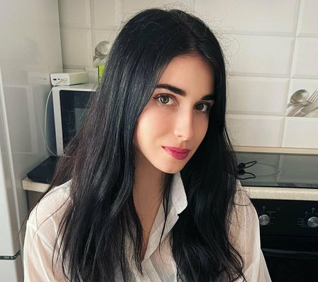 hanabi tyan perfect model photo