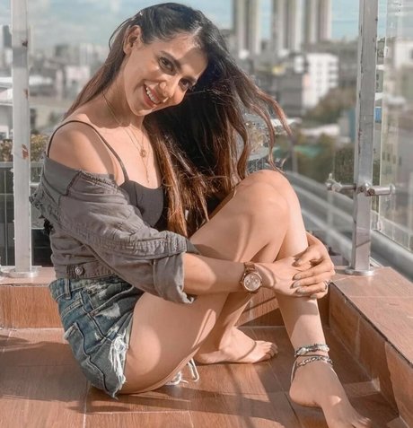 Palak Purswani best star image