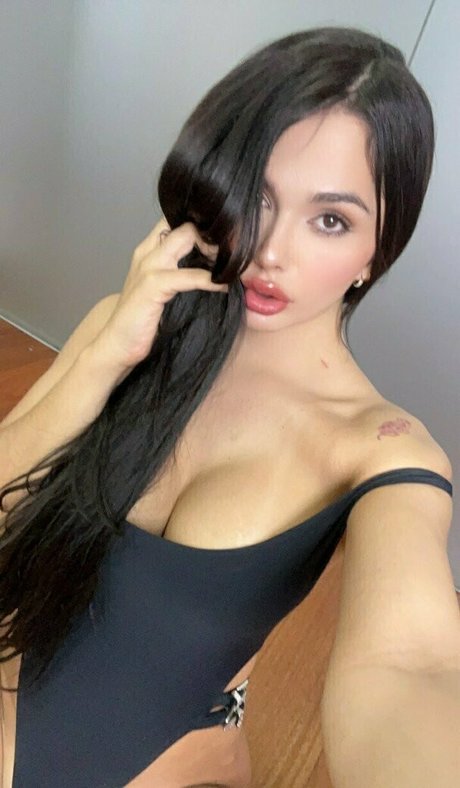 irinavolfree porn star img