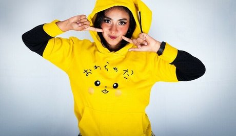 Conny Sensual nude star image