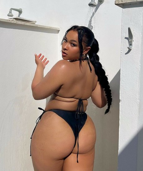 waitress onlyfans nice img