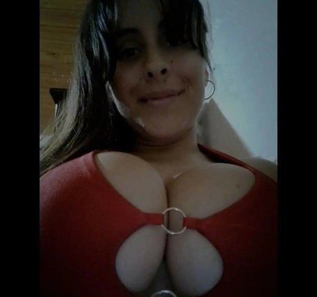 amateur mom onlyfans pornographic pictures