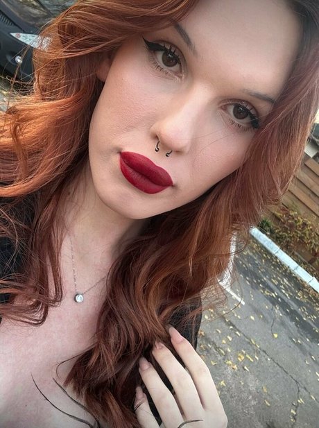 milana ts nude star pics