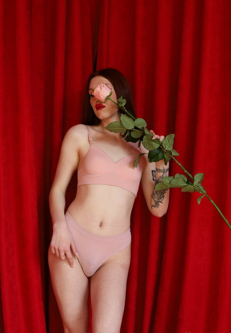 milana ts pornstar hot image