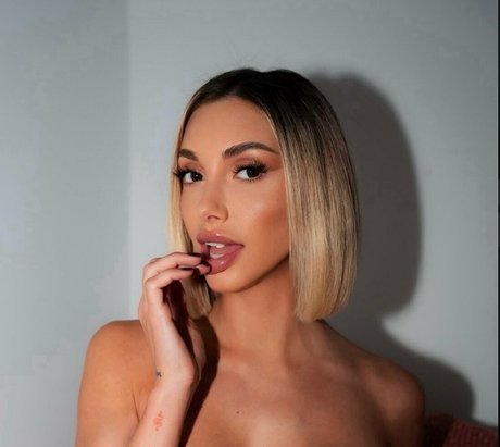 csecretss beautiful pornstar image