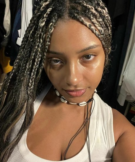 Plantbae sexy pornstar img