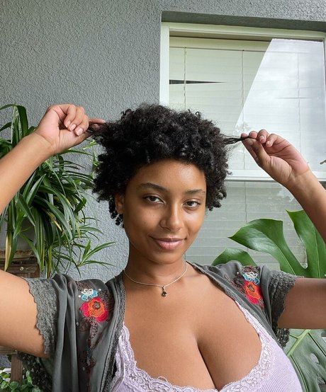 Plantbae model erotic image