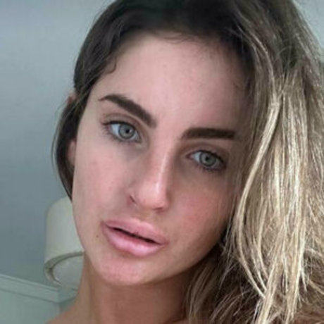 Amelia Anderson pornstar sexy photos