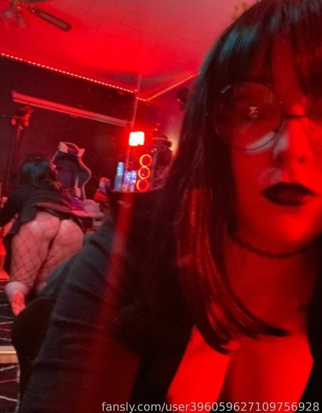 WhisperingPizza ASMR top star pictures