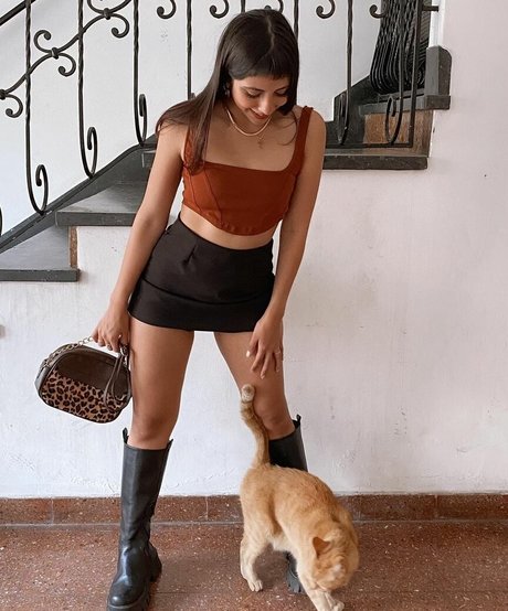 Valentina Kavata art star pictures