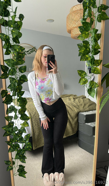 mia monet hd star pic