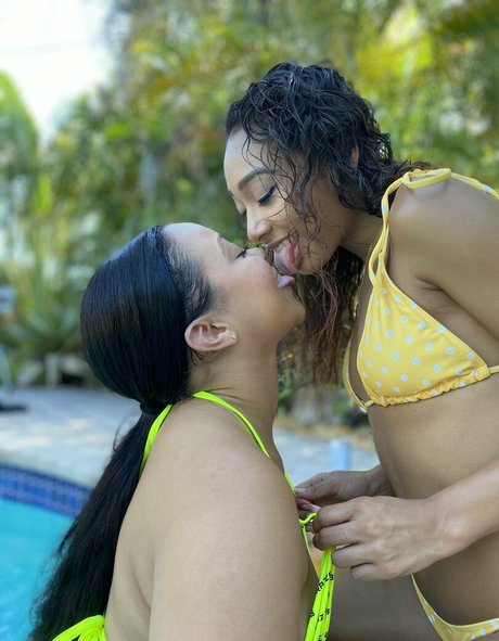 Adriana Maya pornstar nude archive