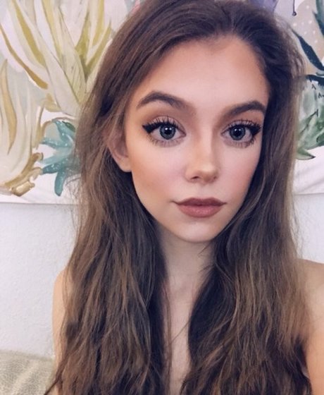 Rose Castella pornstar erotic pic