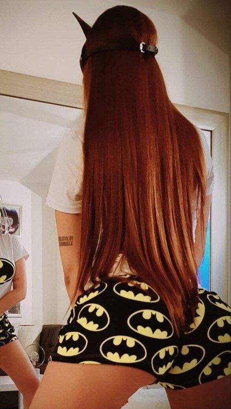 Martina De Caramelo model free pic