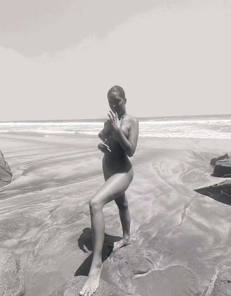 marialevyy star erotic photo