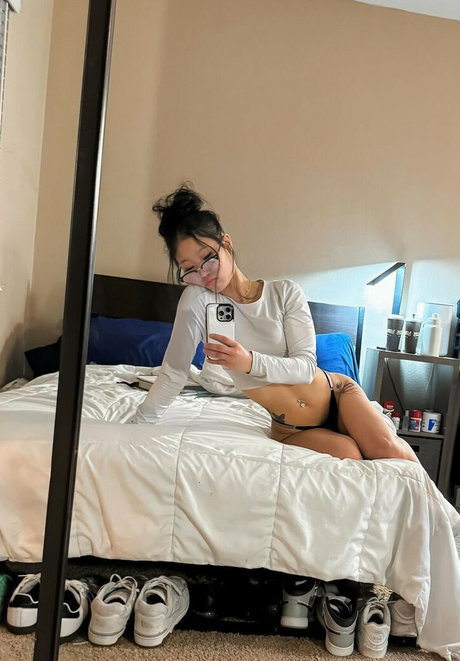 Abigail Rosengren model porn picture