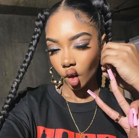 maaminextdoor star images