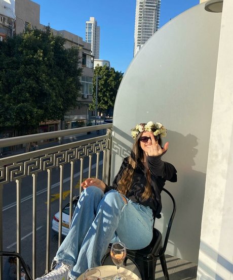 lotem passal model adult img