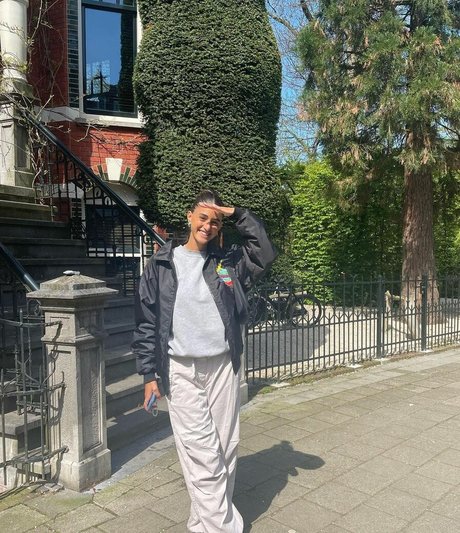 lotem passal model free gallery