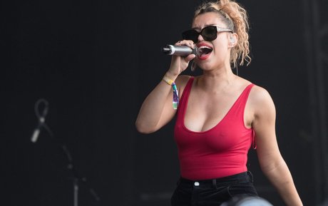 Raye pornstar images