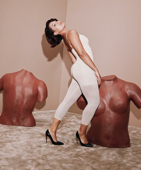 Raye naked pornstar galleries