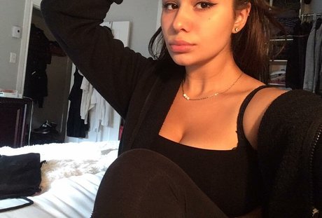 Marisa G free pornstar photo