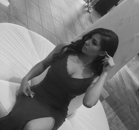 Marisa G top star image