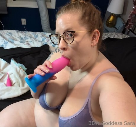 bbwgoddesssara pretty model pics