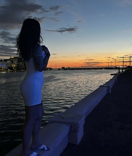 lalawlsn nudes actress photo