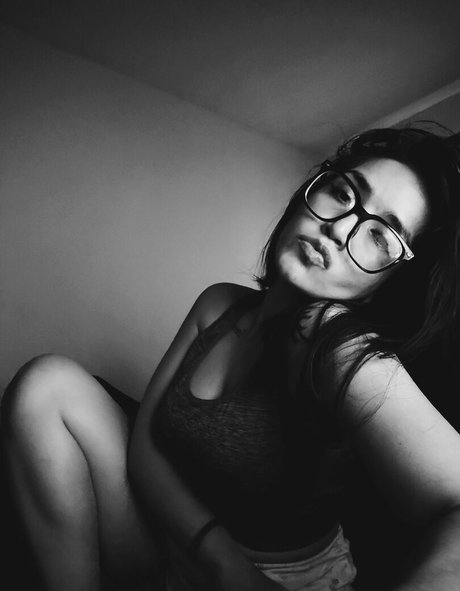 Media Veronica star photo