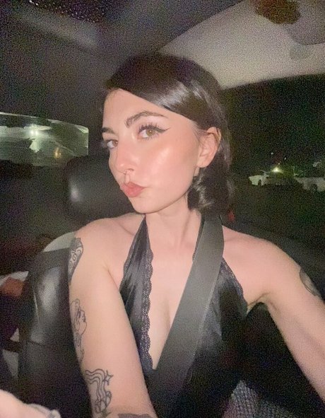 army milf onlyfans pornographic image