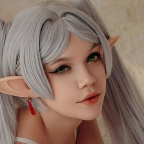 echi tornado adult model photo