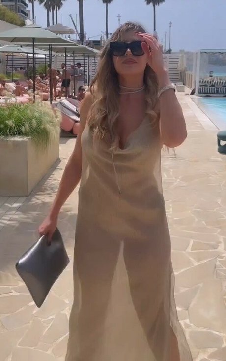 Ella Anastasiou pornstar erotic img