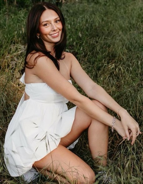 Kennedy Cullum pornstar pretty archive