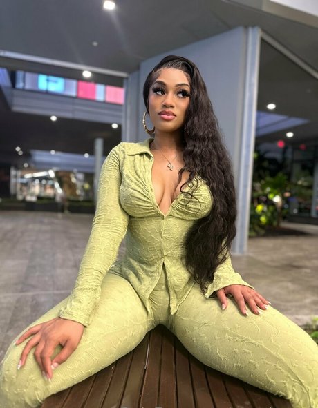 pregnant asian onlyfans art nude photo