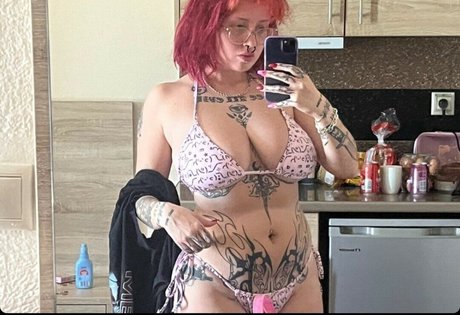 LilelizaJ xxx star photos